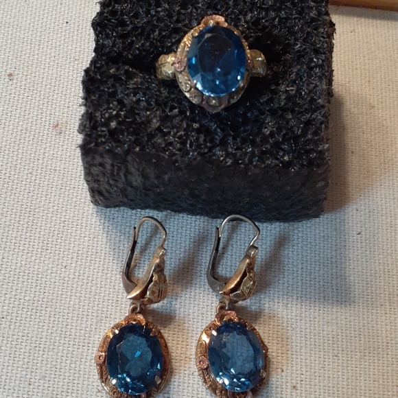 FINAL SALE 14K gold blue stone ring - Picture 4 of 7